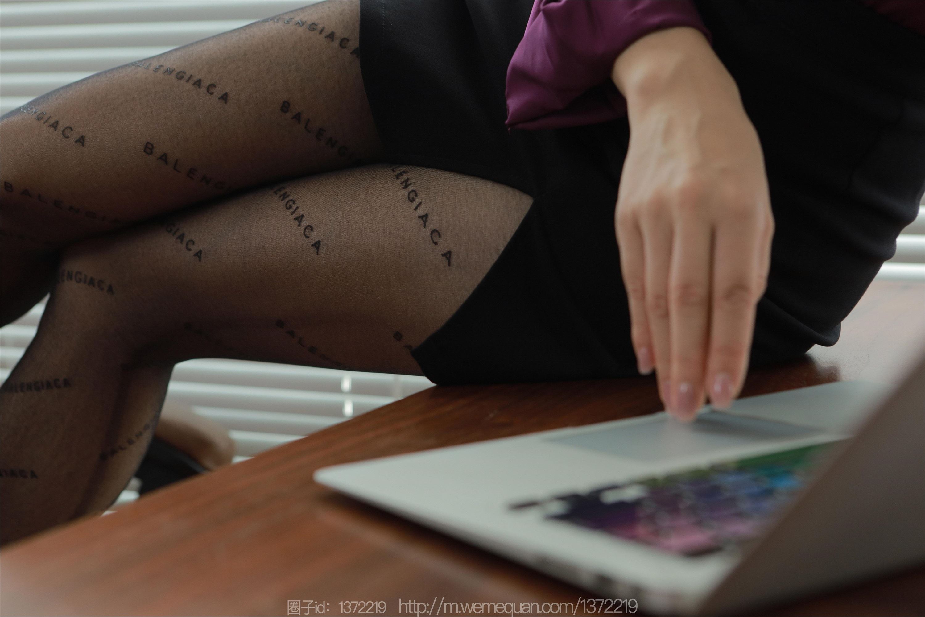 IESS异思趣向  2023.07.14 丝享家 1480 小婕《字母配紫色》